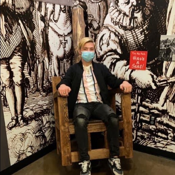 Meet your Posher, Steven - Picture 1 of 1